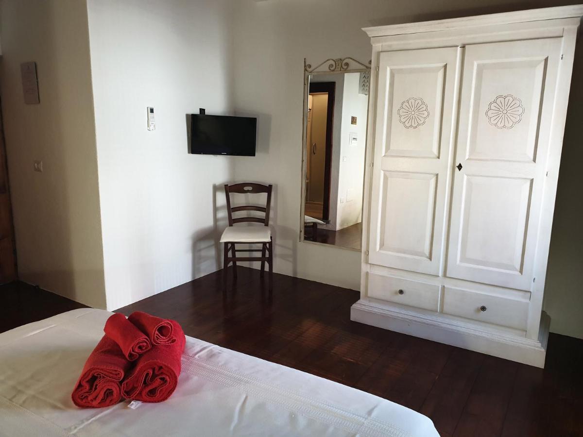 The Templars Guesthouse Santu Lussurgiu Exterior photo